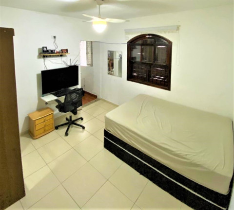 Imagem Casa com 4 Quartos à Venda, 115 m² em Jardim Santa Terezinha - Taboão da Serra