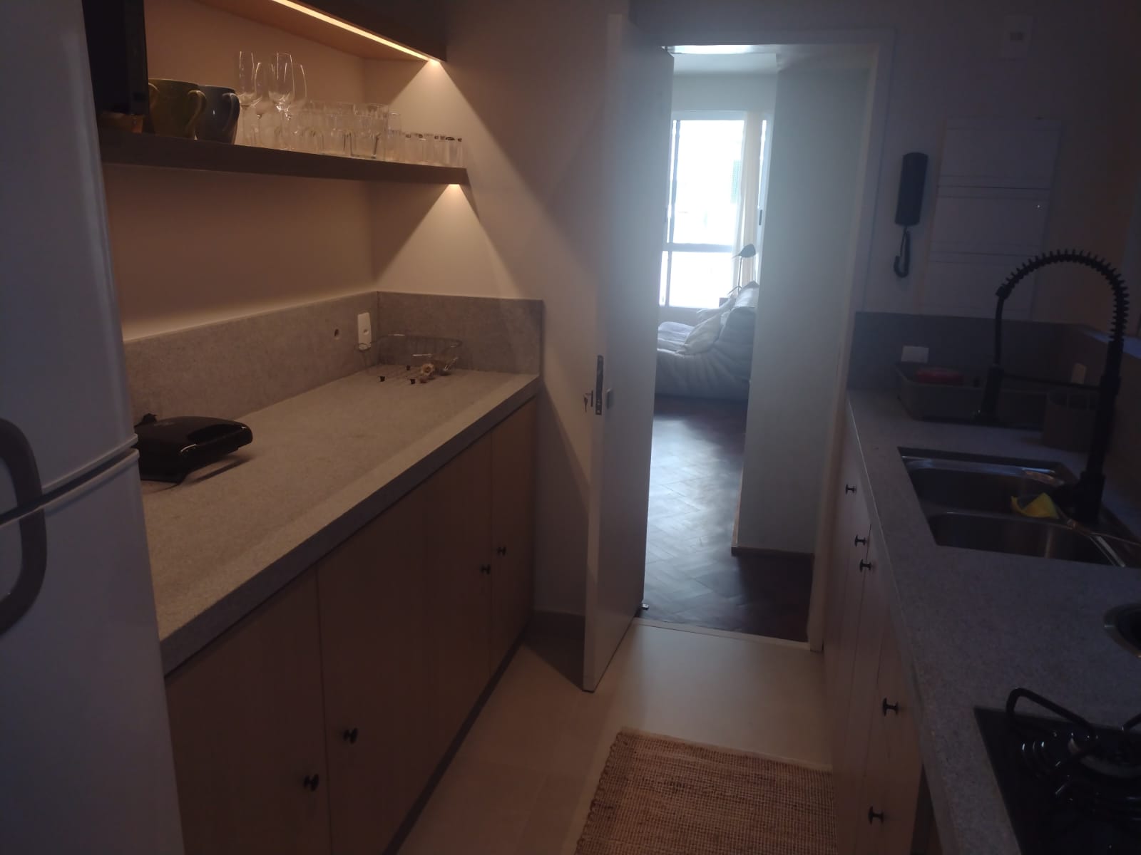 Imagem Apartamento com 3 Quartos à Venda, 98 m²em Copacabana - Rio de Janeiro Imagem Apartamento com 3 Quartos à Venda, 98 m²em Copacabana - Rio de Janeiro
