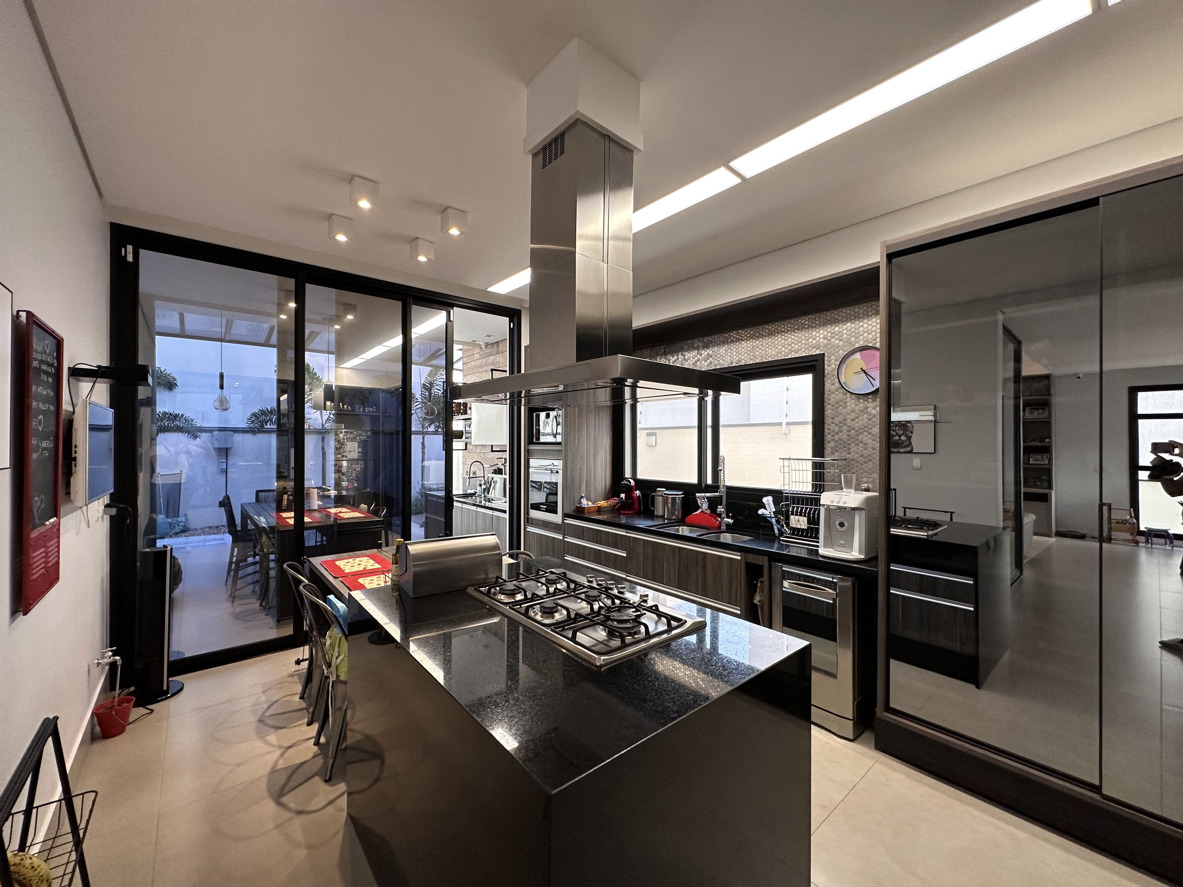 Imagem Sobrado com 4 Quartos à Venda, 395 m²em Jardim Novo Mundo - Jundiaí Imagem Sobrado com 4 Quartos à Venda, 395 m²em Jardim Novo Mundo - Jundiaí