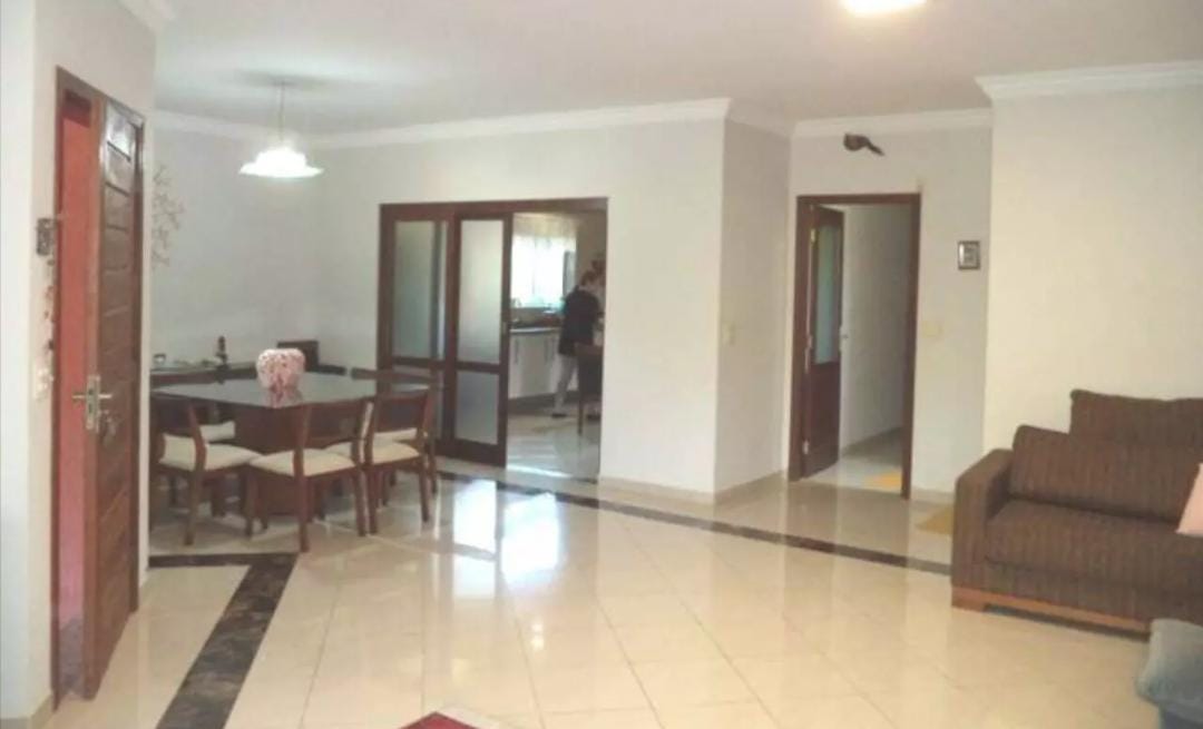 Imagem Casa com 4 Quartos à Venda, 330 m² em Vila Petrópolis - Atibaia Imagem Casa com 4 Quartos à Venda, 330 m² em Vila Petrópolis - Atibaia
