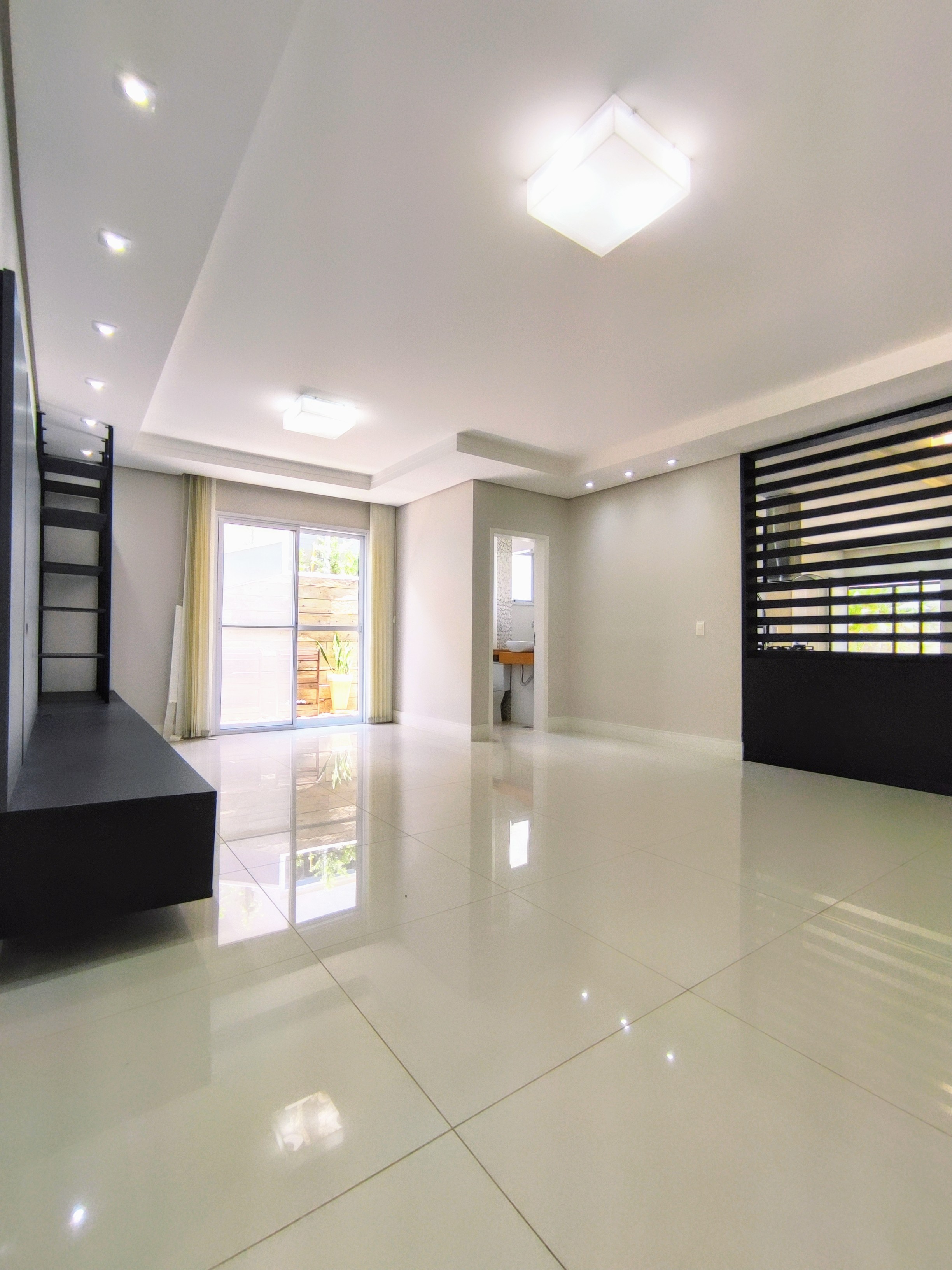 Imagem Casa de Condomínio com 4 Quartos à Venda ou Locação, 220 m²em Condomínio Reserva da Serra - Jundiaí