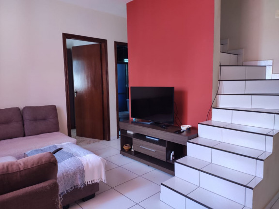 Sobrado com 5 Quartos à Venda, 155 m² em Jardim Macedônia - São Paulo