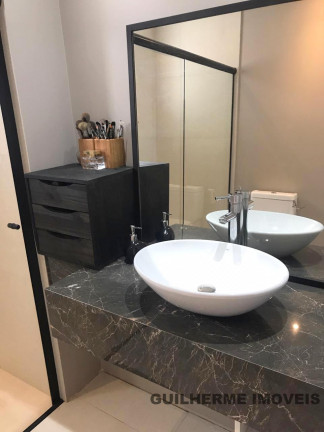 Imagem Apartamento com 3 Quartos à Venda, 140 m² em Centro - Balneário Camboriú Imagem Apartamento com 3 Quartos à Venda, 140 m² em Centro - Balneário Camboriú