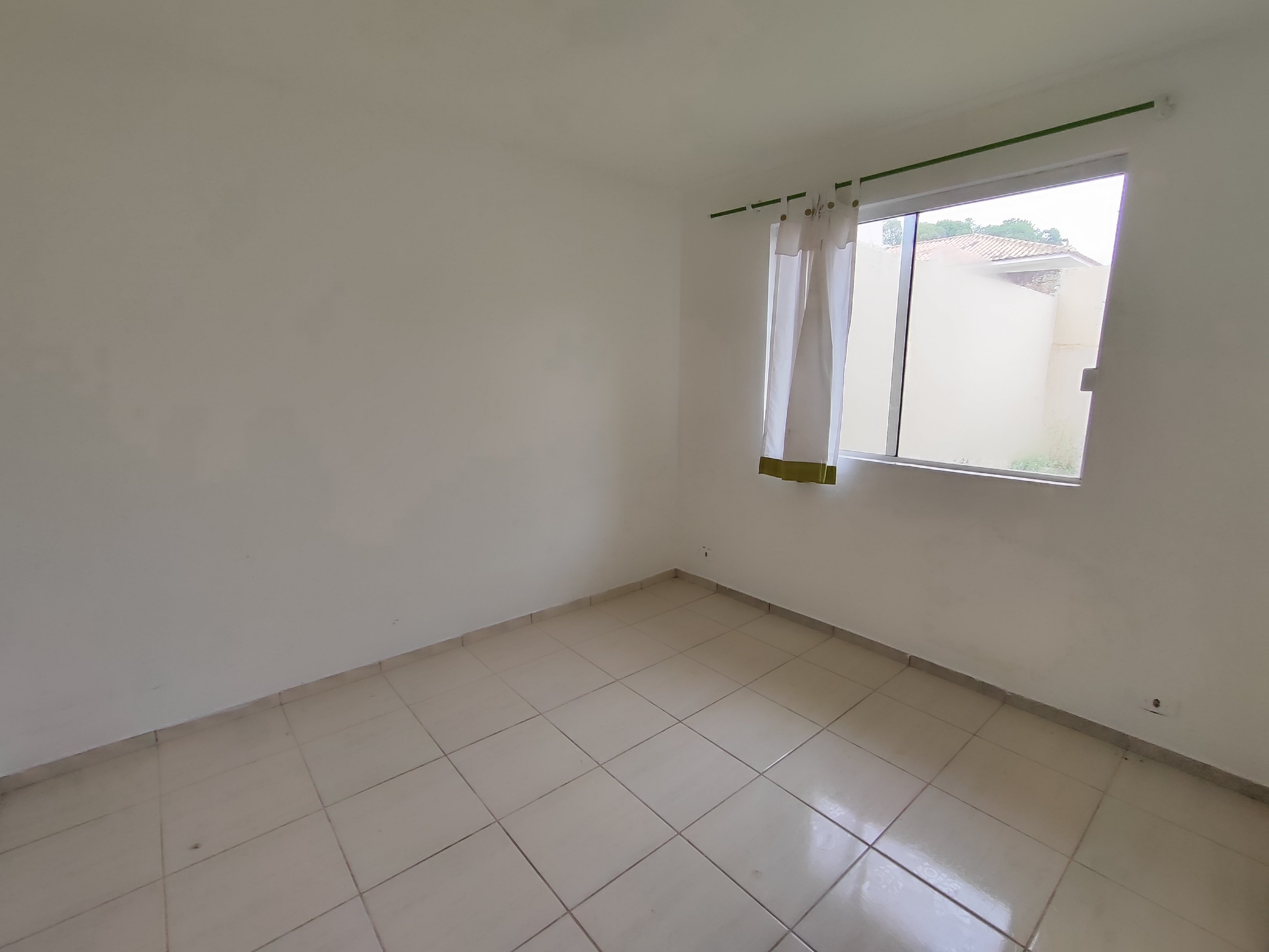 Imagem Casa com 3 Quartos à Venda, 51 m²em Embu - Colombo Imagem Casa com 3 Quartos à Venda, 51 m²em Embu - Colombo
