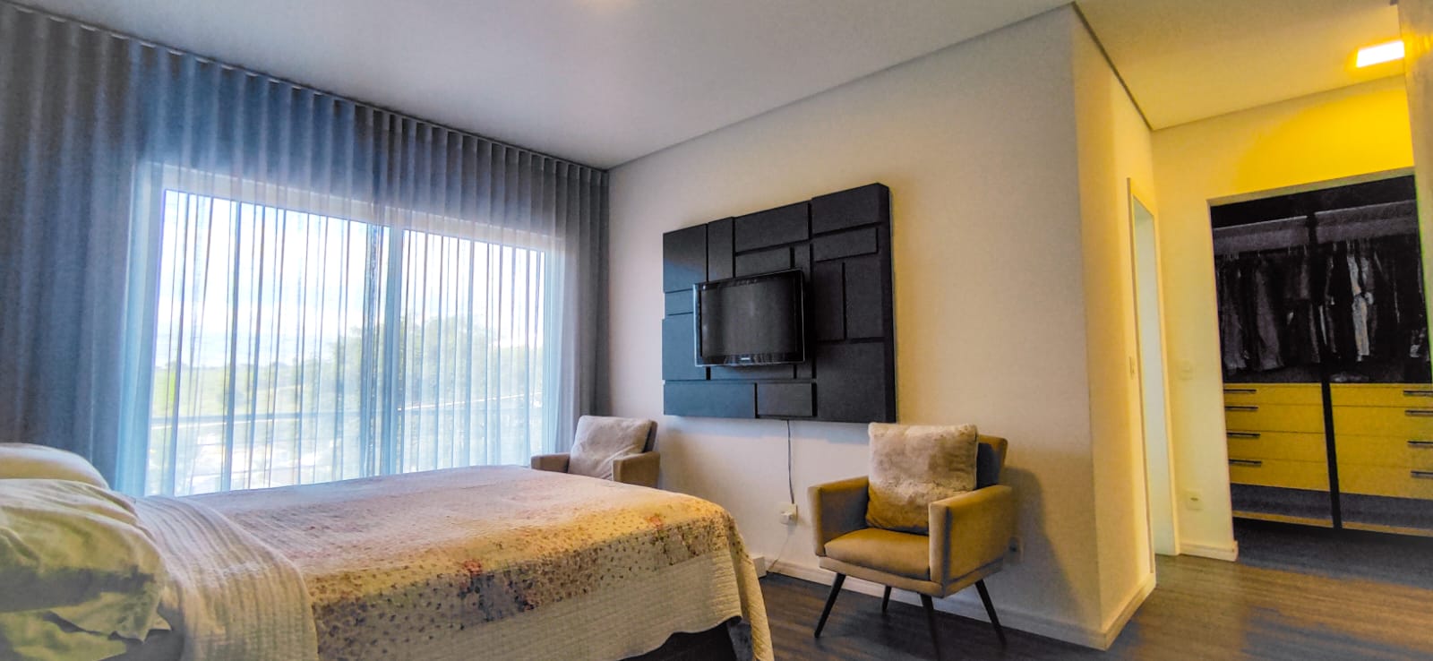 Imagem Casa de Condomínio com 3 Quartos à Venda, 340 m²em Medeiros - Jundiaí