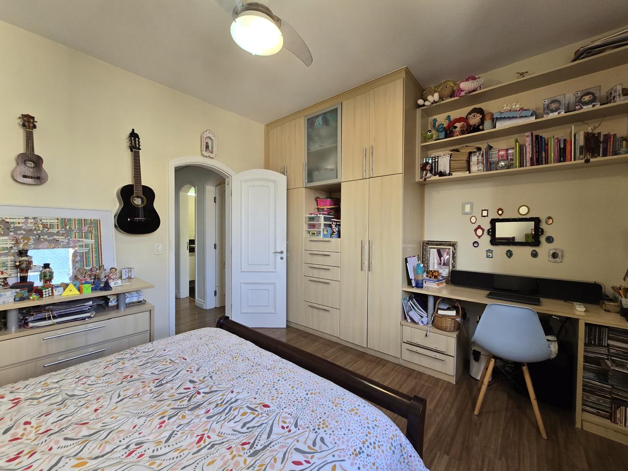 Imagem Apartamento com 3 Quartos à Venda, 153 m²em Gonzaga - Santos