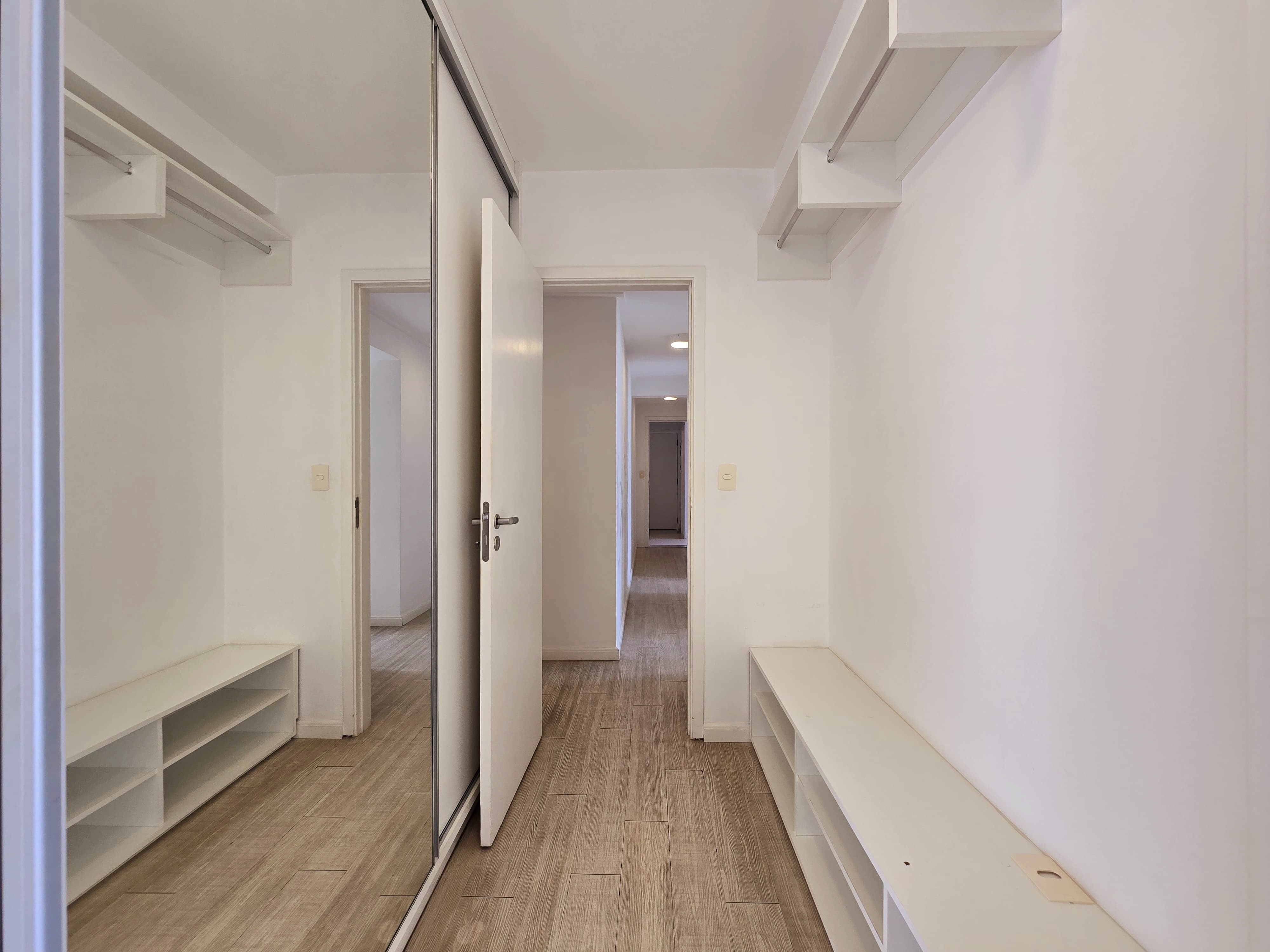 Imagem Apartamento com 4 Quartos à Venda, 204 m² em Boqueirão - Santos