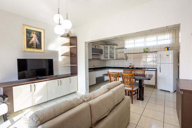 Imagem Casa com 3 Quartos à Venda, em Sítio Cercado - Curitiba Imagem Casa com 3 Quartos à Venda, em Sítio Cercado - Curitiba