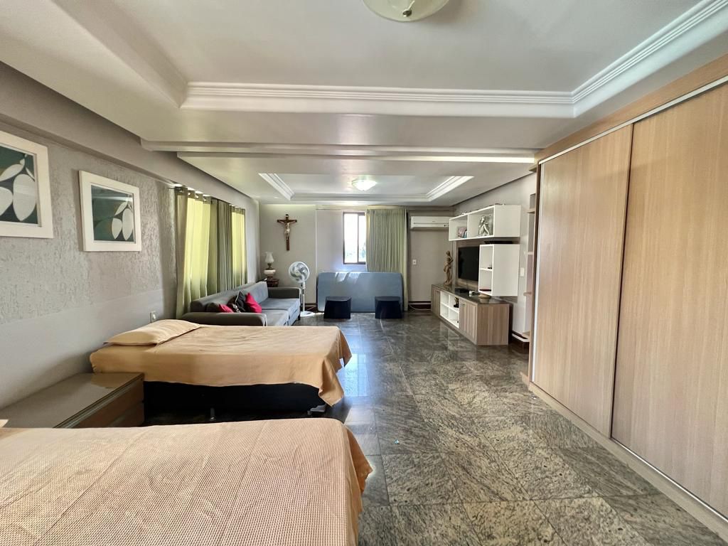 Imagem Apartamento com 4 Quartos à Venda, 290 m²em Nazaré - Belém