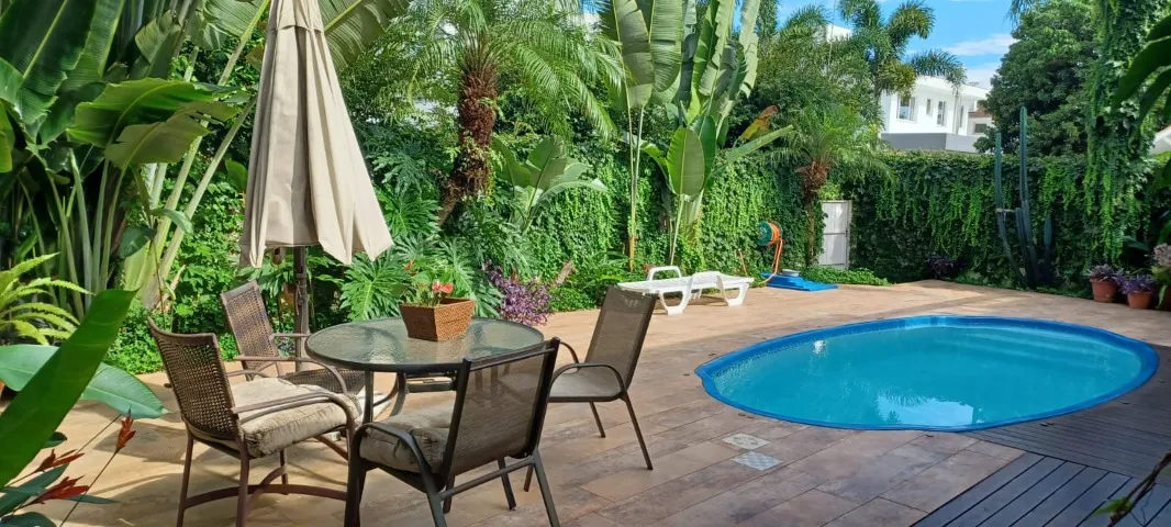 Imagem Casa com 3 Quartos à Venda, 263 m² em Jurerê Internacional - Florianópolis Imagem Casa com 3 Quartos à Venda, 263 m² em Jurerê Internacional - Florianópolis