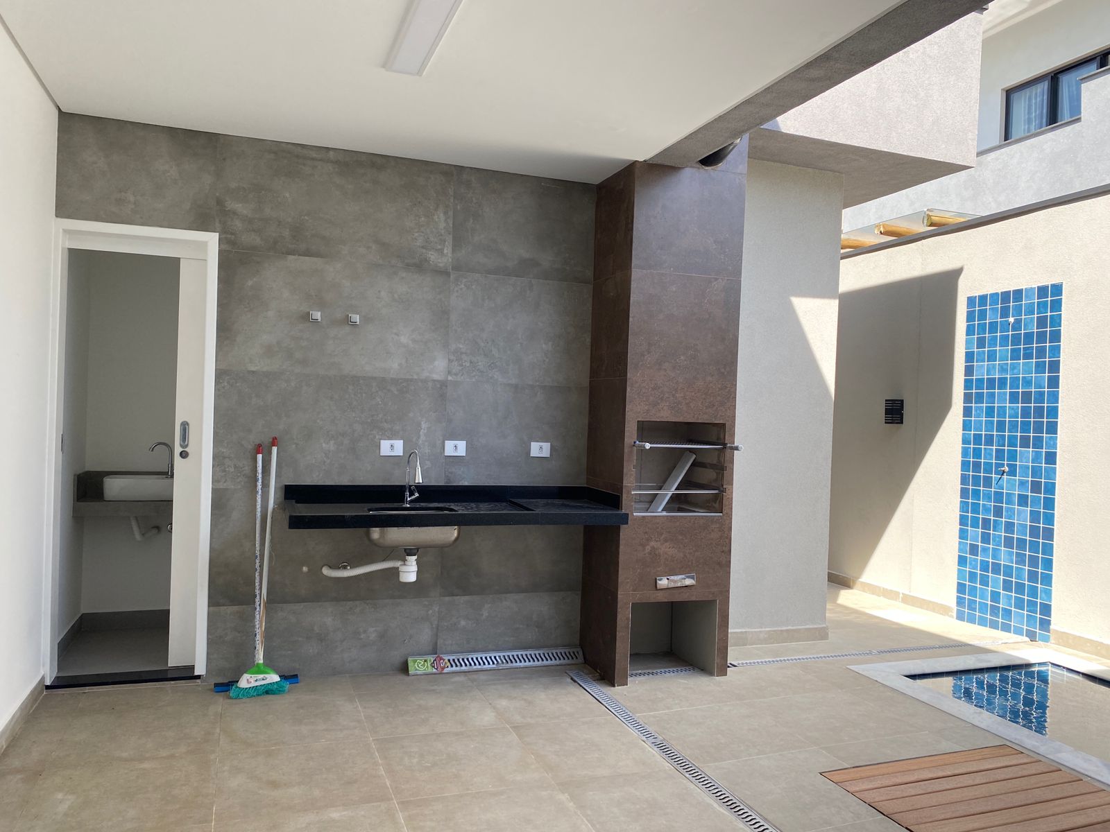 Imagem Casa de Condomínio com 3 Quartos à Venda, 152 m²em Loteamento Floresta - São José dos Campos