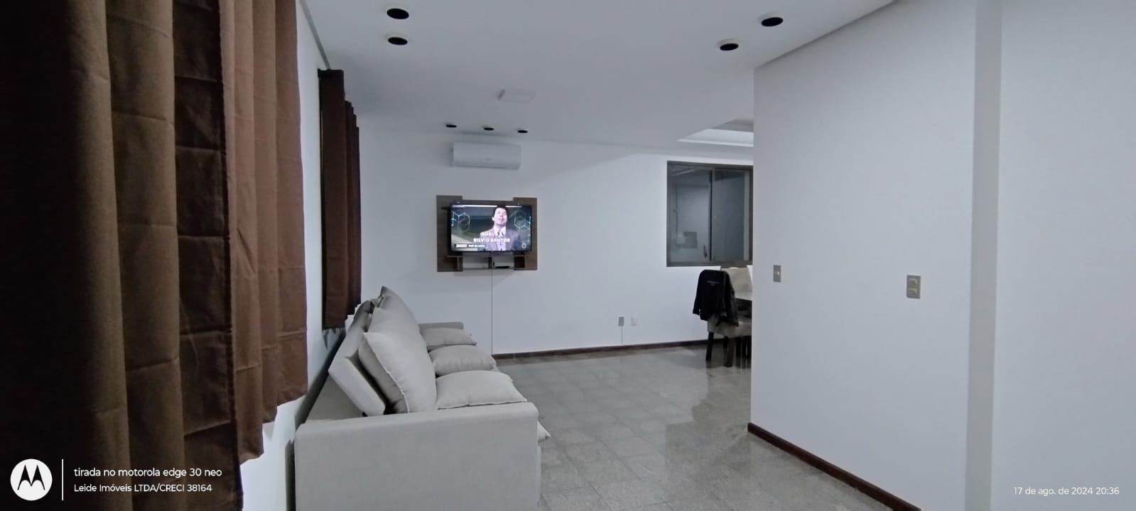 Imagem Sobrado com 8 Quartos à Venda, 444 m² em Centro - Florianópolis Imagem Sobrado com 8 Quartos à Venda, 444 m² em Centro - Florianópolis