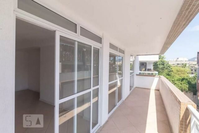 Imagem Apartamento com 3 Quartos à Venda,  em Recreio dos Bandeirantes - Rio de Janeiro