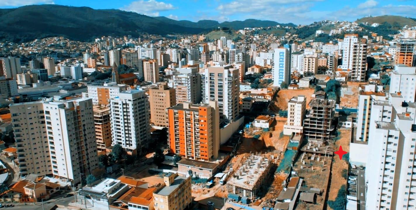 Imóvel Comercial à Venda, 1.196 m² em Centro - Poços de Caldas