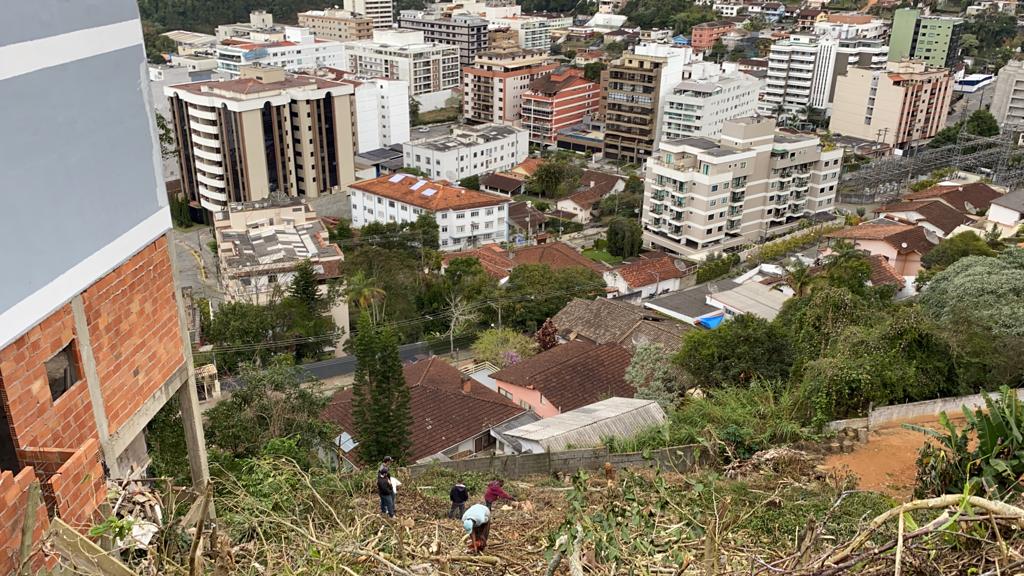 Imagem Terreno à Venda, 685 m²em Agriões - Teresópolis