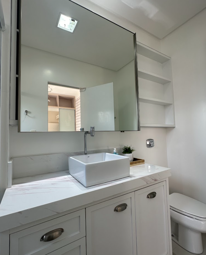 Imagem Apartamento com 4 Quartos à Venda, 237 m²em Meia Praia - Itapema Imagem Apartamento com 4 Quartos à Venda, 237 m²em Meia Praia - Itapema