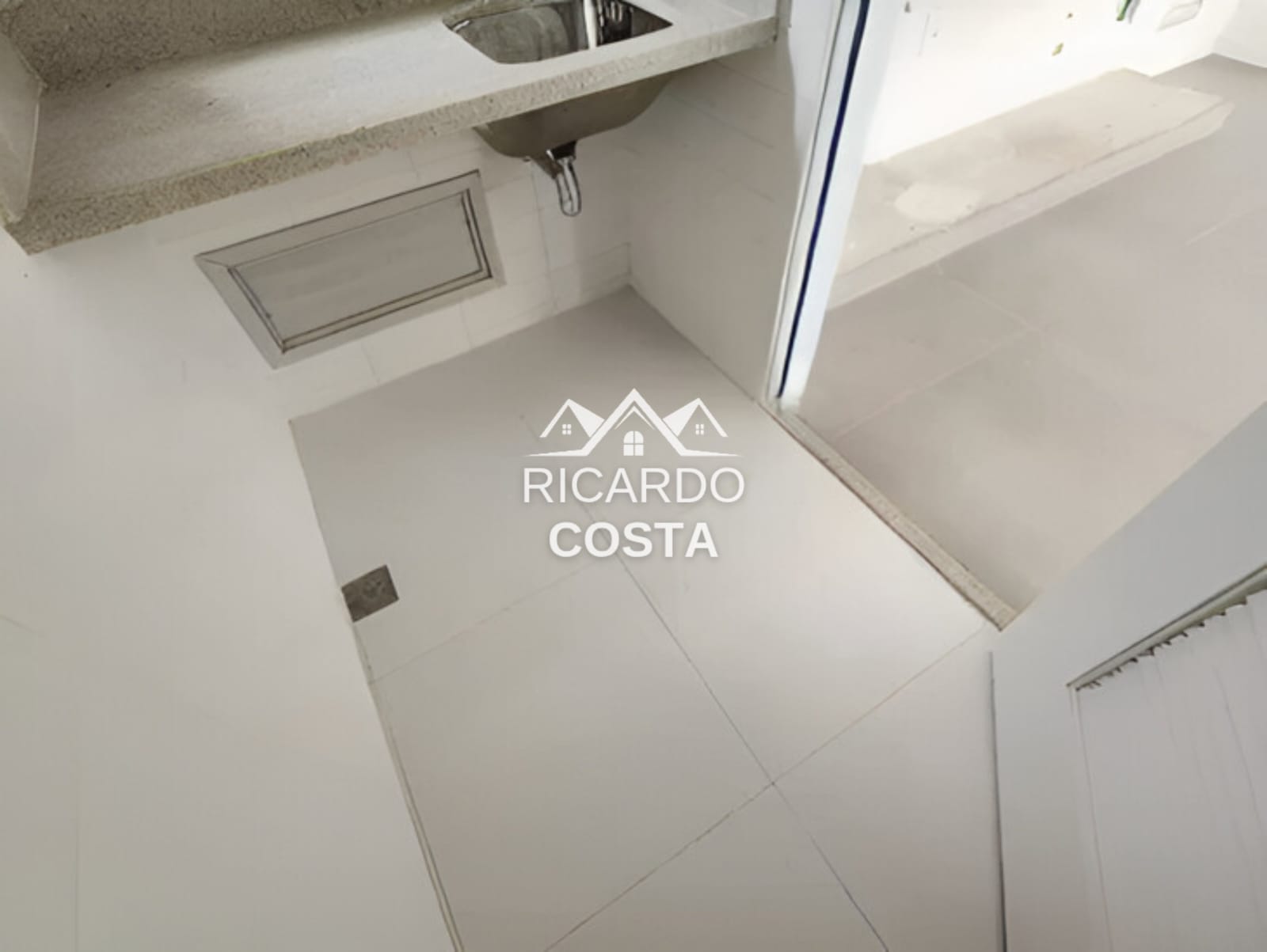 Imagem Cobertura com 2 Quartos à Venda ou Locação, 190 m² em Humaitá - Rio de Janeiro Imagem Cobertura com 2 Quartos à Venda ou Locação, 190 m² em Humaitá - Rio de Janeiro
