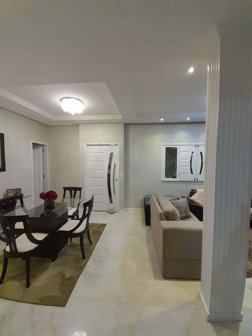 Imagem Casa com 3 Quartos à Venda, 230 m²em Maraponga - Fortaleza Imagem Casa com 3 Quartos à Venda, 230 m²em Maraponga - Fortaleza