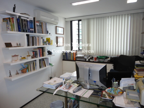 Imagem Apartamento com 4 Quartos à Venda, 317 m²em Guararapes - Fortaleza