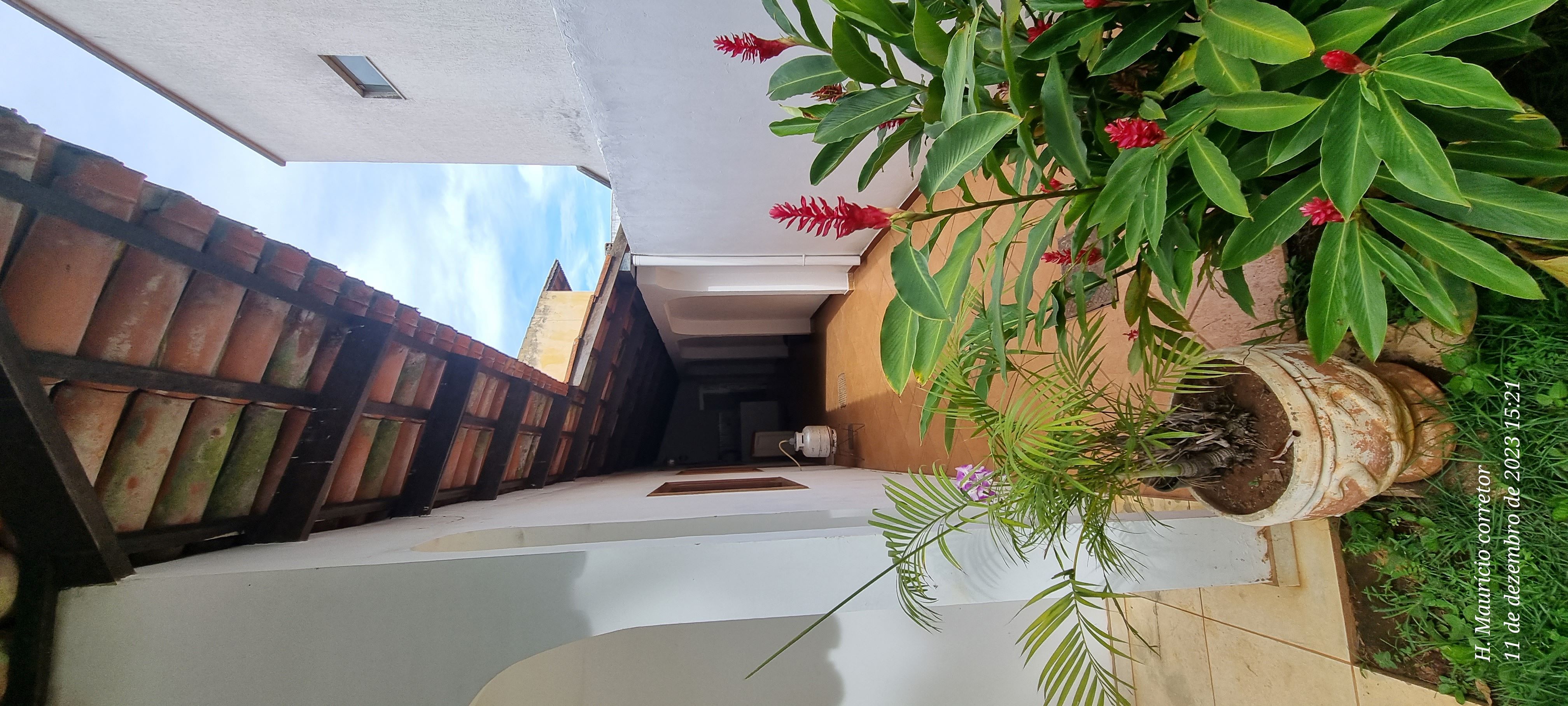 Imagem Casa com 4 Quartos à Venda, 240 m²em Setor Jaó - Goiânia Imagem Casa com 4 Quartos à Venda, 240 m²em Setor Jaó - Goiânia
