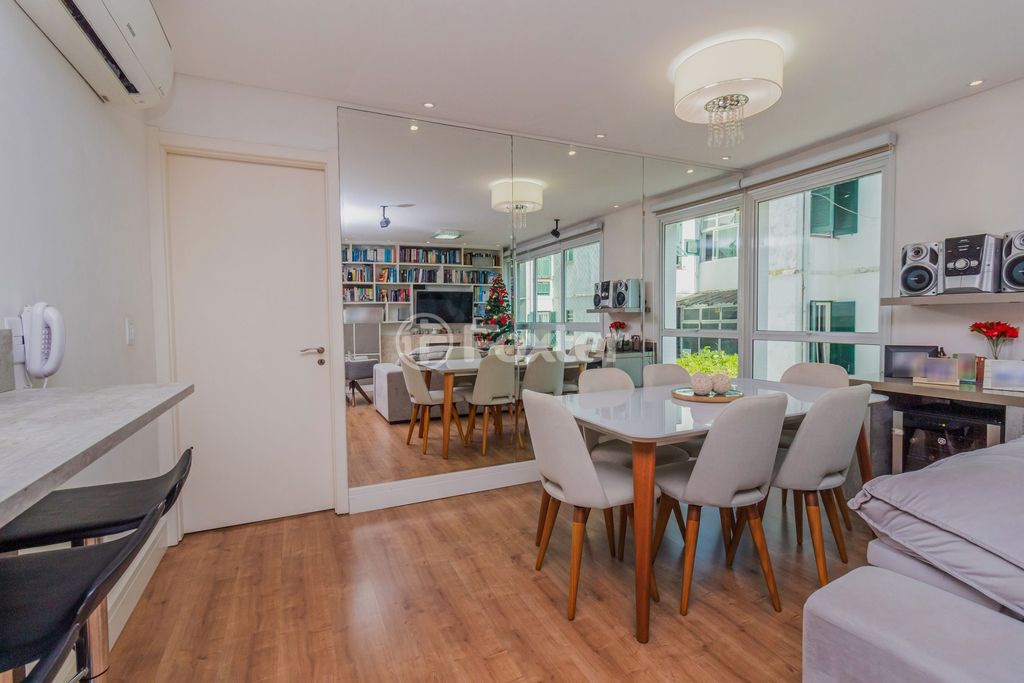 Imagem Apartamento com 3 Quartos à Venda, 110 m²em Auxiliadora - Porto Alegre Imagem Apartamento com 3 Quartos à Venda, 110 m²em Auxiliadora - Porto Alegre