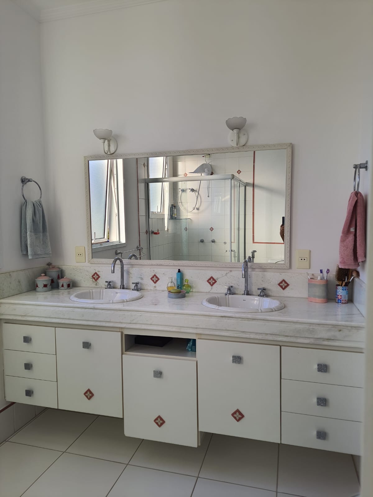 Imagem Casa de Condomínio com 3 Quartos à Venda, 320 m²em Centro - Vinhedo Imagem Casa de Condomínio com 3 Quartos à Venda, 320 m²em Centro - Vinhedo