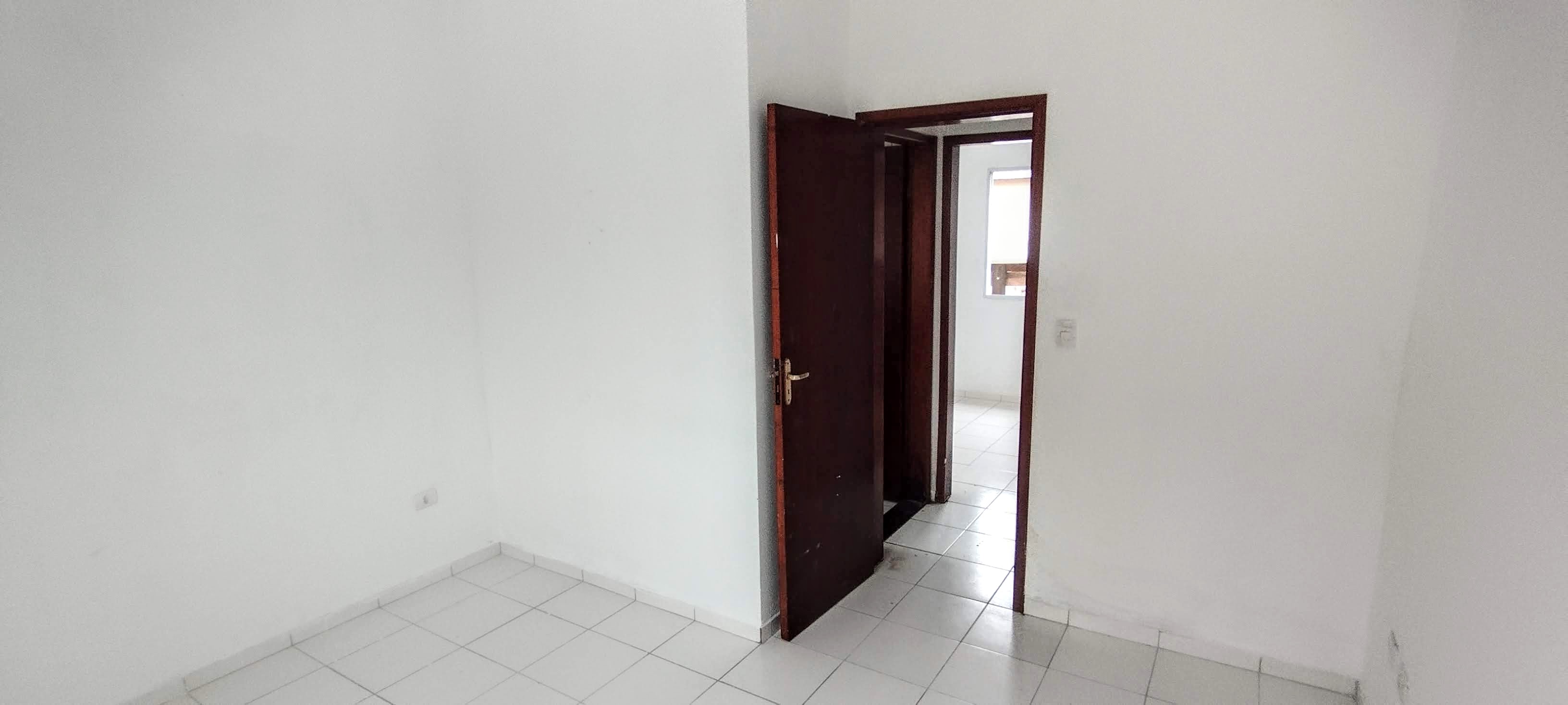 Imagem Casa de Condomínio com 2 Quartos à Venda ou Locação, 51 m² em Princesa - Praia Grande