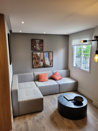 Apartamento com 2 Quartos à Venda,  em Brás - São Paulo