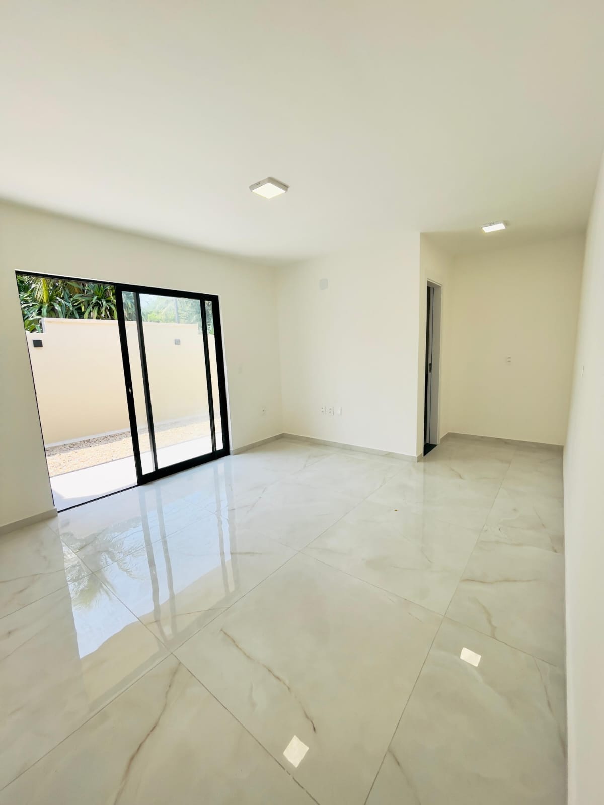 Imagem Casa com 3 Quartos à Venda, 135 m² em Coité - Eusébio Imagem Casa com 3 Quartos à Venda, 135 m² em Coité - Eusébio
