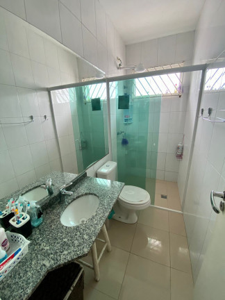 Imagem Sobrado com 4 Quartos à Venda,  em Cajuru - Curitiba