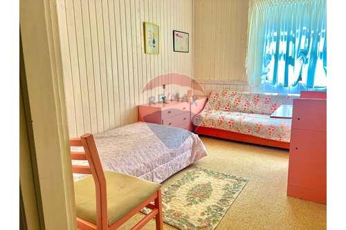 Imagem Casa com 4 Quartos à Venda, 2 m²em Vila Inglesa - Campos do Jordão Imagem Casa com 4 Quartos à Venda, 2 m²em Vila Inglesa - Campos do Jordão