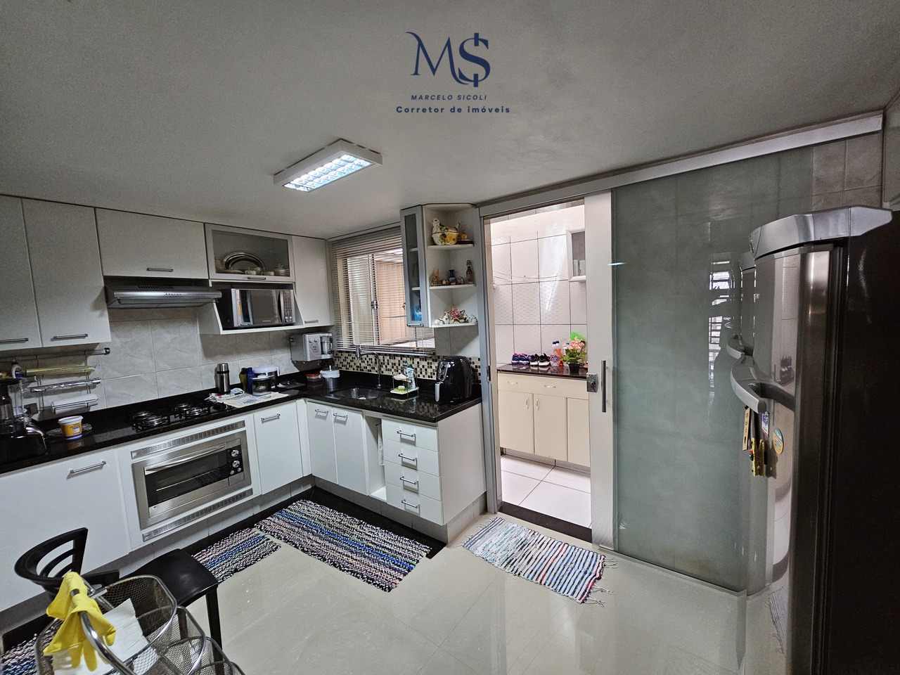 Imagem Casa com 2 Quartos à Venda, 180 m² em Guará II - Brasília