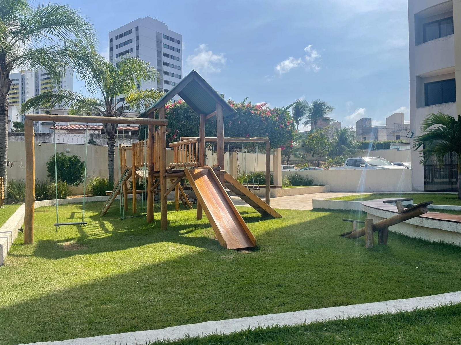 Imagem Apartamento com 3 Quartos à Venda, 98 m²em Capim Macio - Natal Imagem Apartamento com 3 Quartos à Venda, 98 m²em Capim Macio - Natal