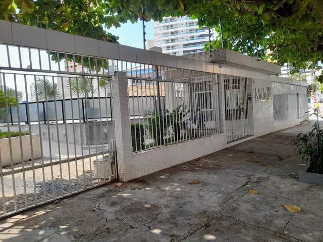 Imagem Apartamento com 3 Quartos à Venda, 193 m²em Umarizal - Belém Imagem Apartamento com 3 Quartos à Venda, 193 m²em Umarizal - Belém