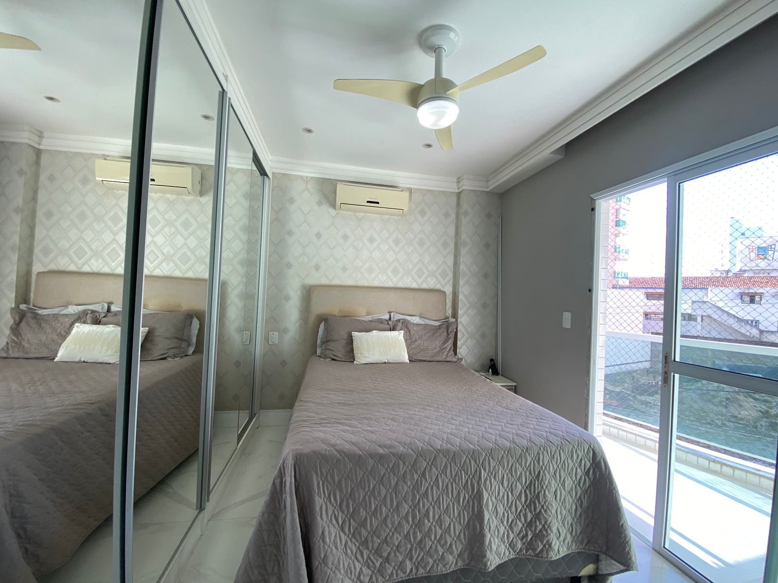 Imagem Apartamento com 3 Quartos à Venda, 120 m²em Praia do Morro - Guarapari Imagem Apartamento com 3 Quartos à Venda, 120 m²em Praia do Morro - Guarapari