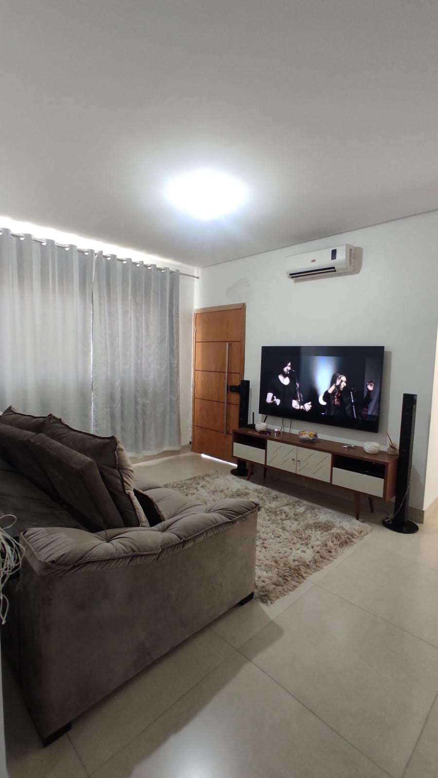 Imagem Casa de Condomínio com 3 Quartos à Venda, 110 m²em Industrial Santo Antônio - Aparecida de Goiânia