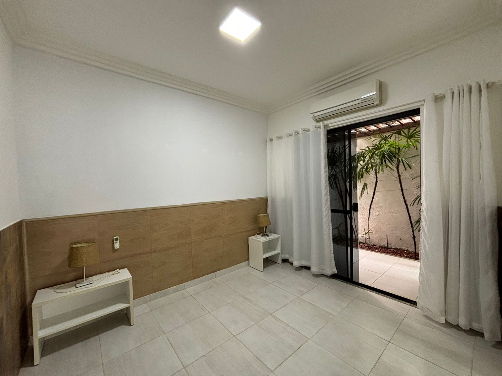 Imagem Casa com 3 Quartos para Alugar, 170 m²em Buraquinho - Lauro de Freitas Imagem Casa com 3 Quartos para Alugar, 170 m²em Buraquinho - Lauro de Freitas