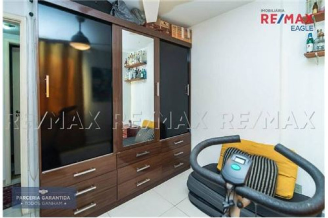 Imagem Apartamento com 2 Quartos à Venda,  em Icaraí - Niterói