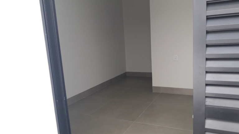 Imagem Casa com 3 Quartos à Venda, em Aclimação - Uberlândia Imagem Casa com 3 Quartos à Venda, em Aclimação - Uberlândia