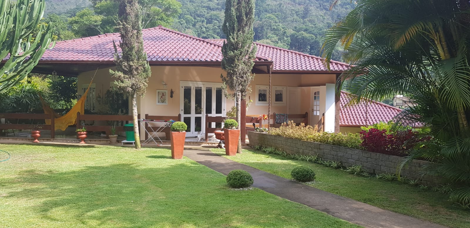 Imagem Casa de Condomínio com 9 Quartos à Venda, 520 m² em Itaipava - Petrópolis Imagem Casa de Condomínio com 9 Quartos à Venda, 520 m² em Itaipava - Petrópolis