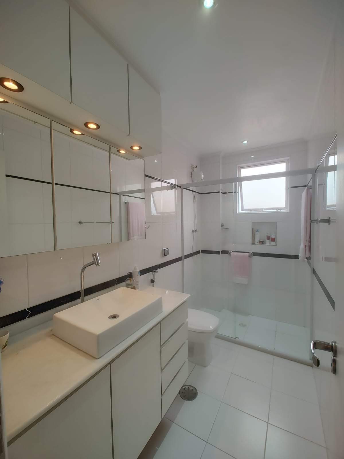 Imagem Apartamento com 3 Quartos à Venda, 117 m²em Campo Grande - Santos