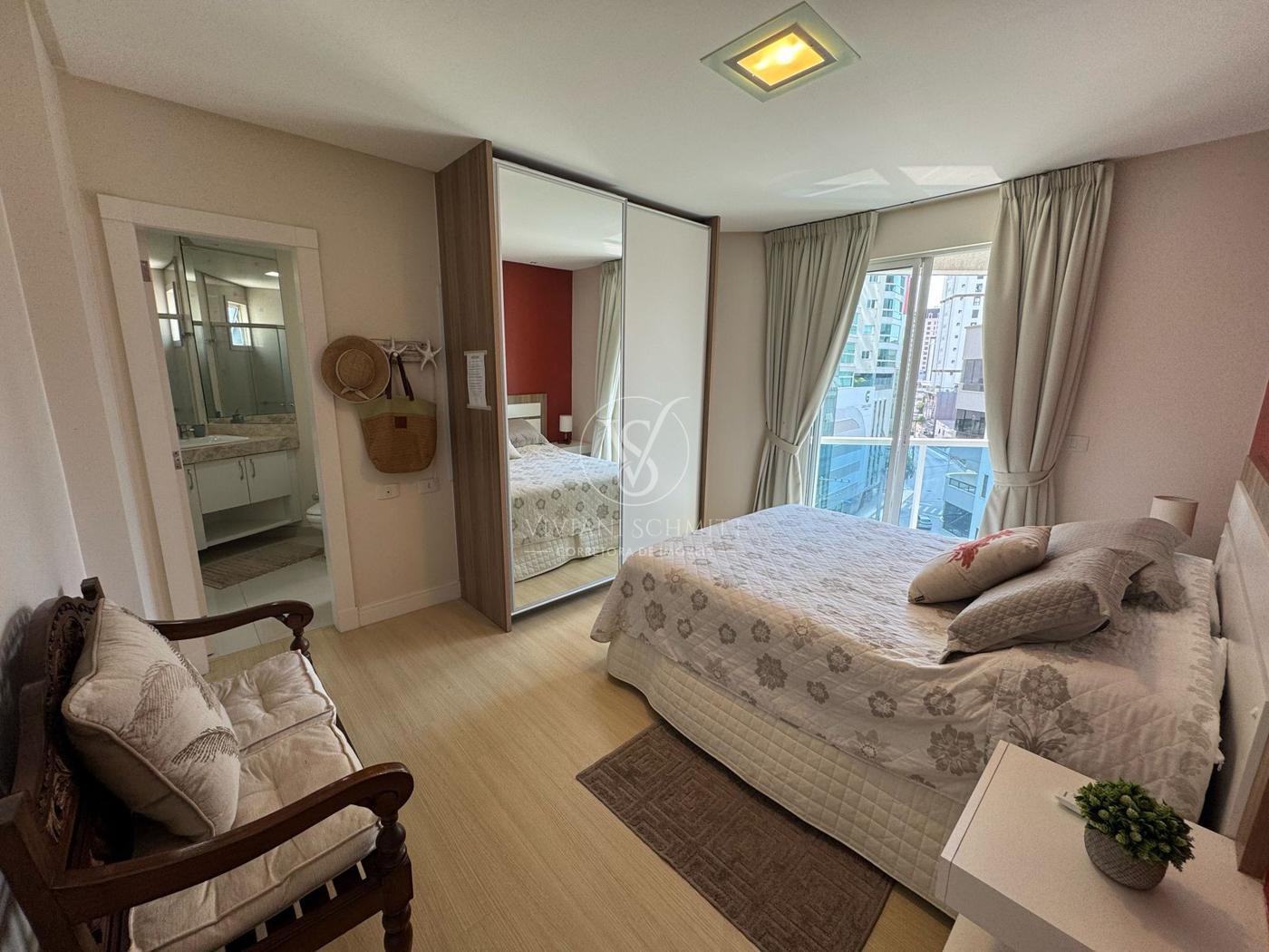Imagem Apartamento com 4 Quartos à Venda, 195 m² em Centro - Itapema Imagem Apartamento com 4 Quartos à Venda, 195 m² em Centro - Itapema