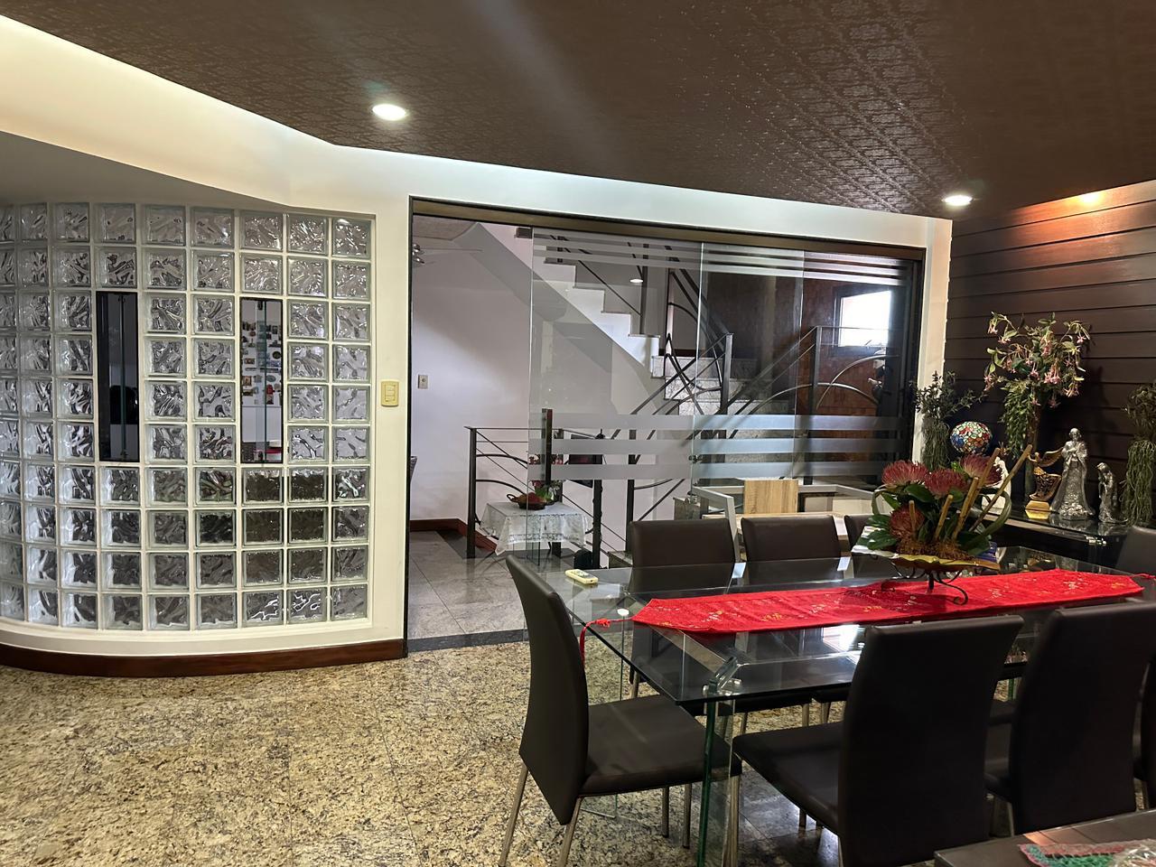 Imagem Apartamento com 3 Quartos à Venda, 430 m²em Batista Campos - Belém Imagem Apartamento com 3 Quartos à Venda, 430 m²em Batista Campos - Belém