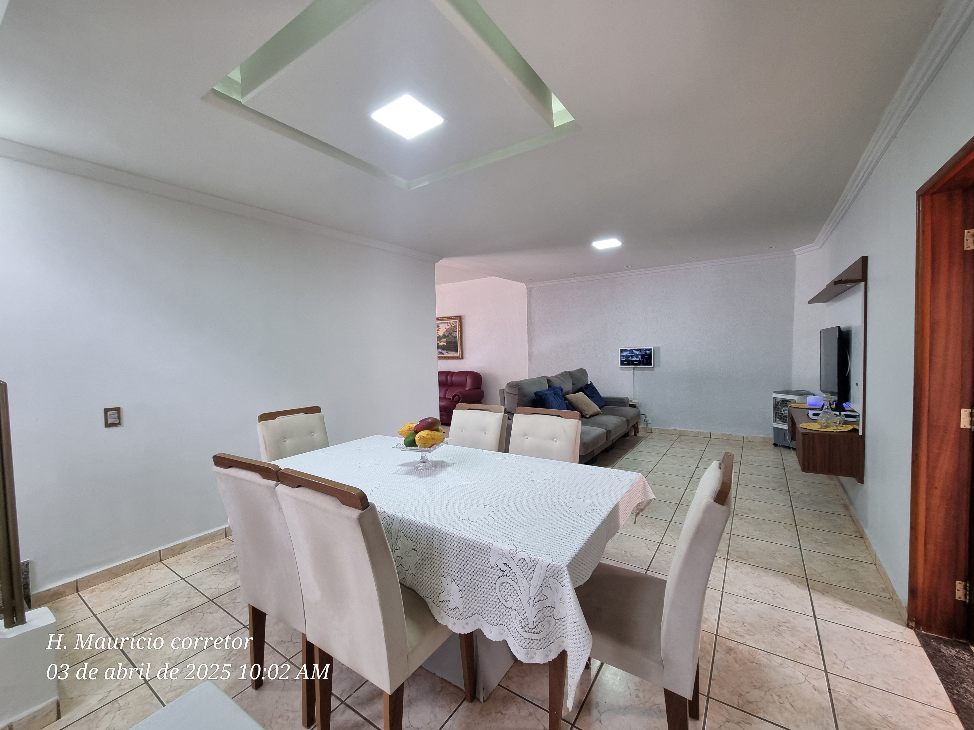 Imagem Sobrado com 4 Quartos à Venda, 250 m² em Setor Jaó - Goiânia Imagem Sobrado com 4 Quartos à Venda, 250 m² em Setor Jaó - Goiânia