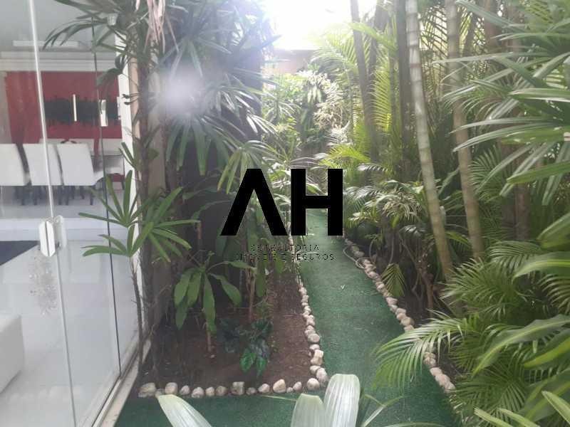 Imagem Casa com 4 Quartos à Venda, 250 m²em Maria Turri - Rio das Ostras Imagem Casa com 4 Quartos à Venda, 250 m²em Maria Turri - Rio das Ostras