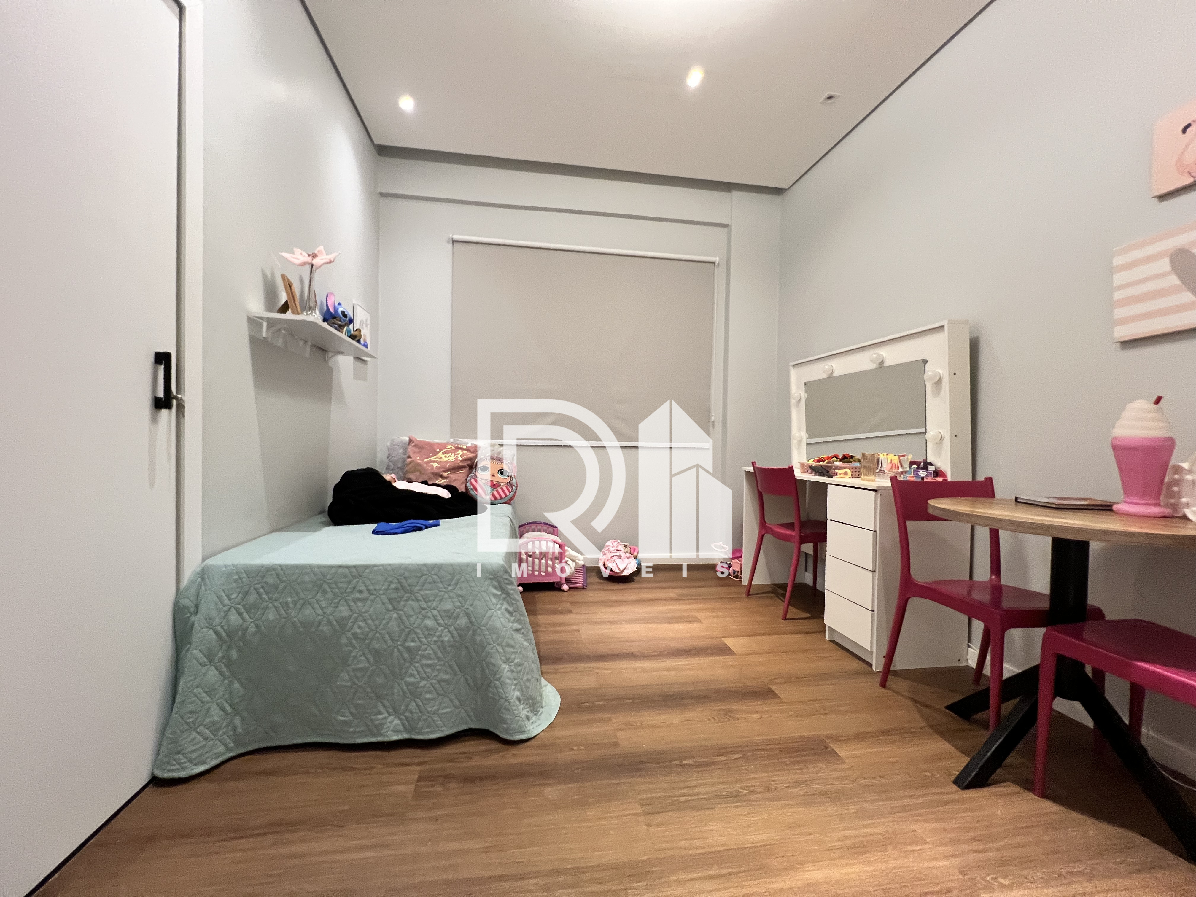 Imagem Casa com 4 Quartos à Venda, 285 m² em Guará II - Brasília Imagem Casa com 4 Quartos à Venda, 285 m² em Guará II - Brasília