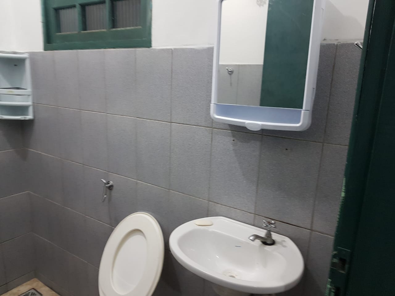 Imagem Kitnet com 10 Quartos para Alugar, 550 m²em Perequê Açu - Ubatuba