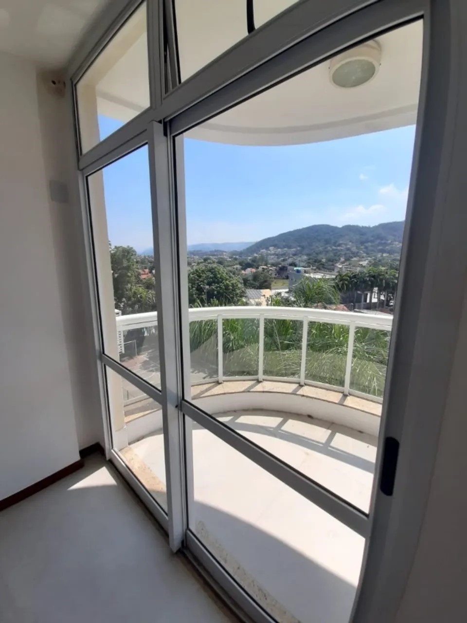 Imagem Apartamento com 3 Quartos à Venda, 120 m² em Piratininga - Niterói Imagem Apartamento com 3 Quartos à Venda, 120 m² em Piratininga - Niterói