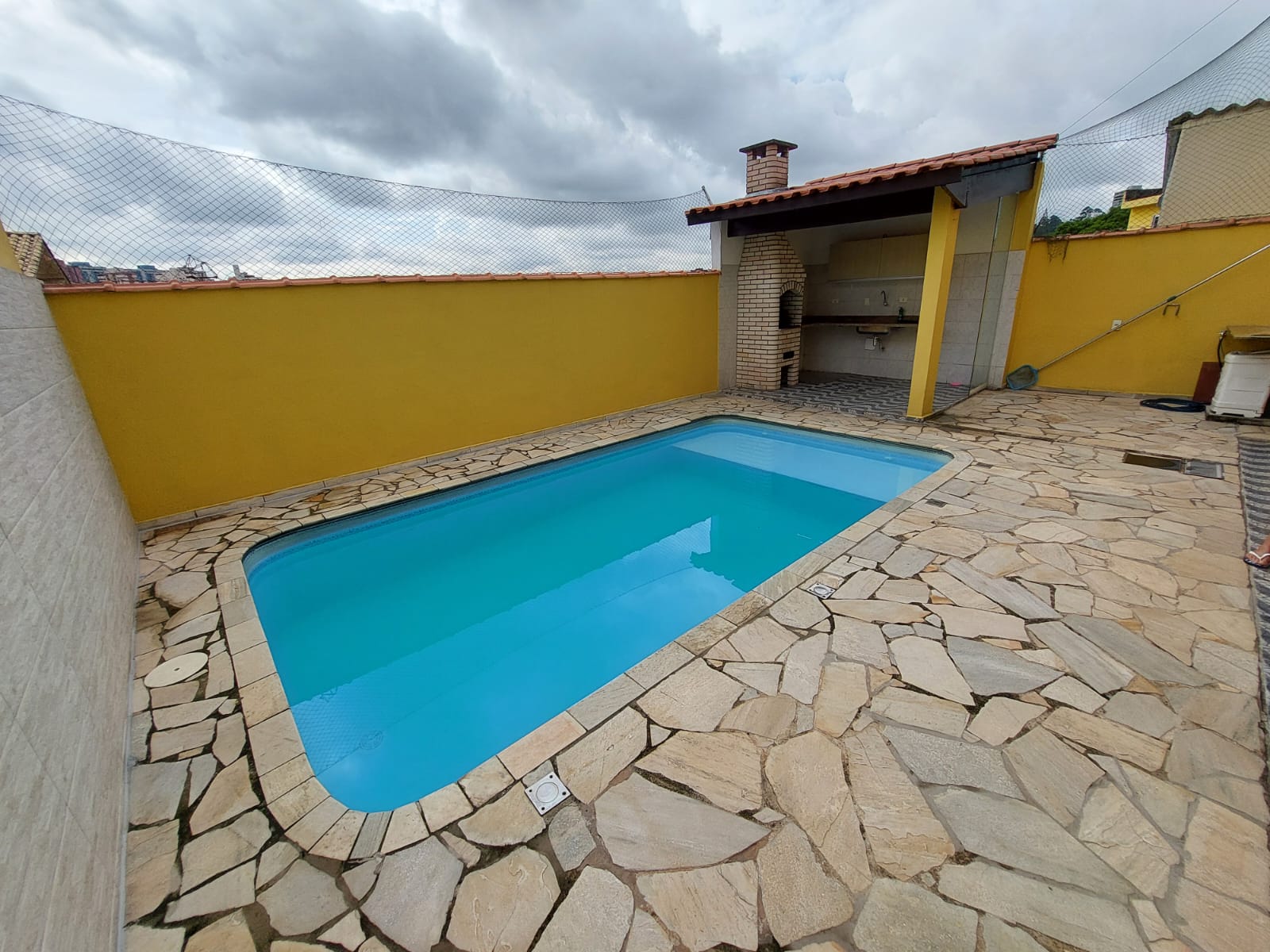 Imagem Casa com 2 Quartos à Venda ou Locação, 350 m² em Jardim Monte Kemel - São Paulo