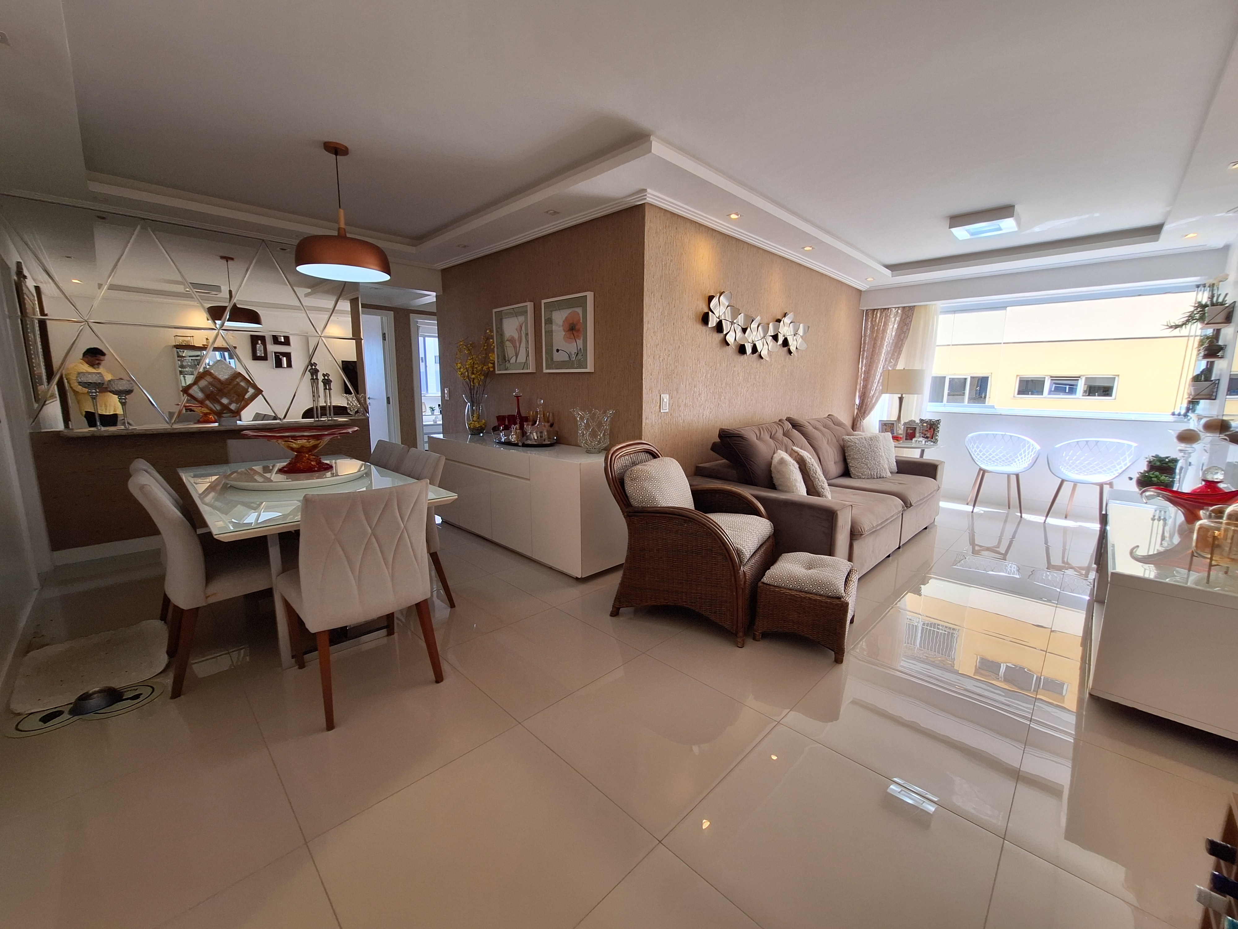 Imagem Apartamento com 3 Quartos à Venda, 105 m²em Centro - Fortaleza Imagem Apartamento com 3 Quartos à Venda, 105 m²em Centro - Fortaleza